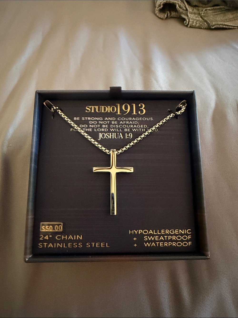 Men’s cross necklace